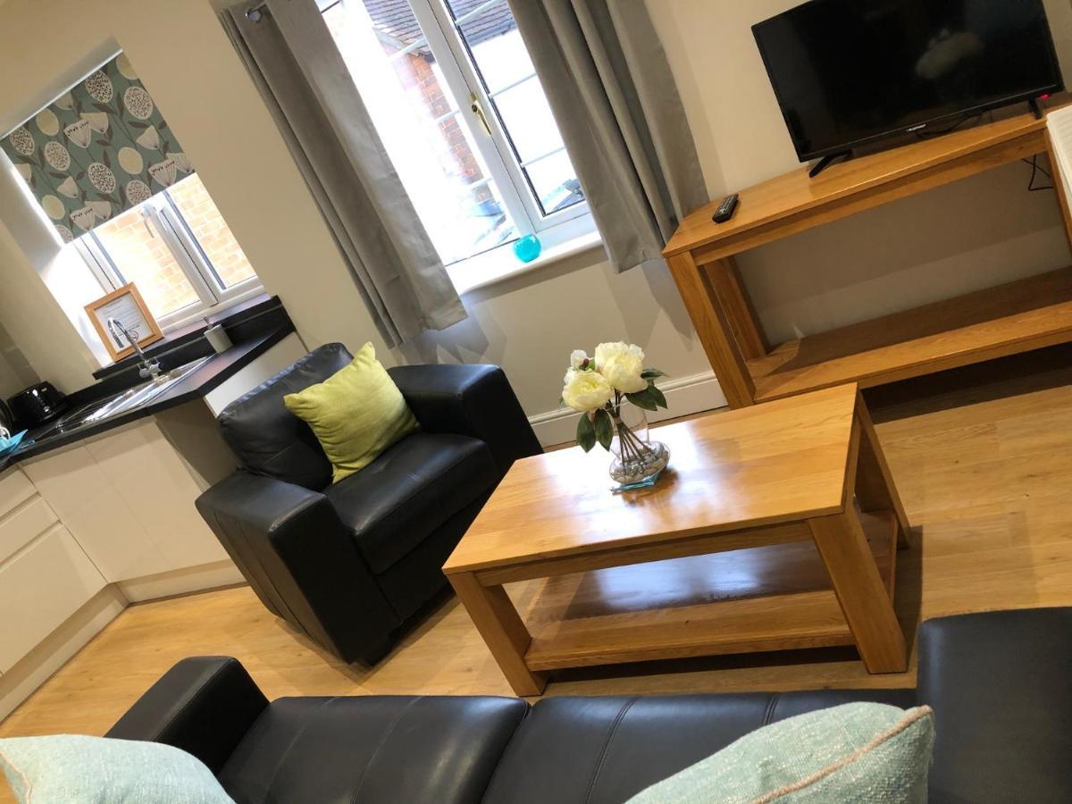 The Old Printworks - New Self Contained Apartment In The Heart Of Thame - Magenta Exteriör bild